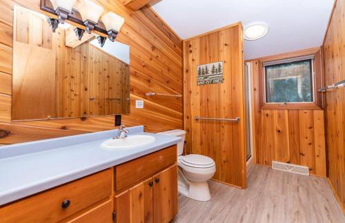 Porch in the Pines in Eagle River WI - Photo 25