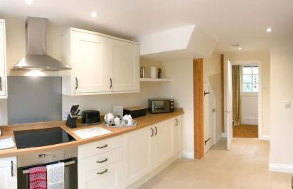 Princess Elizabeth - Photo 6