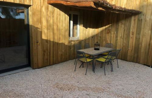 Chalet authentique à Clermont-Créans avec piscine partagée - Photo 11