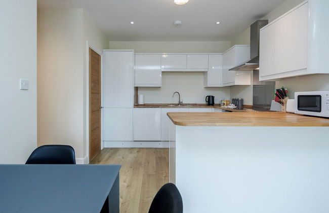 Luxury 2 Bedroom Apartments with Parking - Foto 49