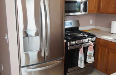 The Hilltop Retreat - Peaceful with Great Views! - Foto 22