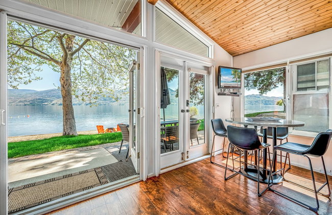 Beautiful Cozy Cabin on Lake Okanagan - Foto 18