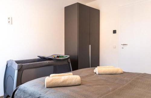 SmartStay Apartment 91 m2, Balkon, Parkplatz, Self Check-in, 2 WCs, Kaffeevollautomat - Foto 20