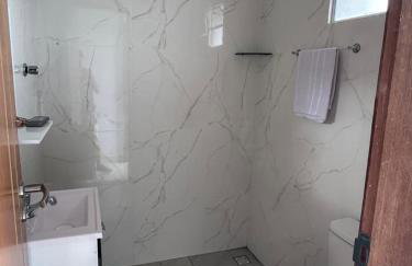 Casa 4 quartos, piscina privativa, 3 suíte geradeila smart tv ar-condicionado - Foto 11