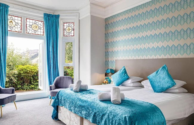 Delightful Holiday Home With sea Views and Hot Tub - Photo 15