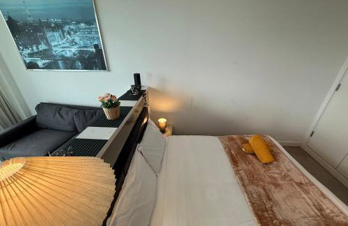 STUNNING!!! City-Center!! Retreat with Modern Amenities - Foto 23