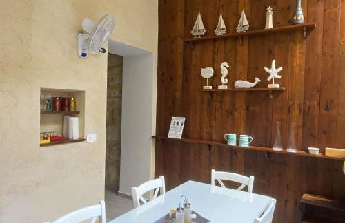 Basso 61, Cozy Oasis with Mini Pool and Courtyard - Foto 54