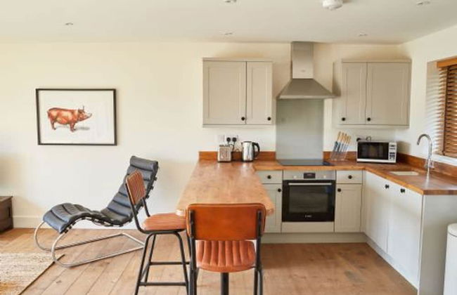 Host Stay Number Two Piglets - Photo 5