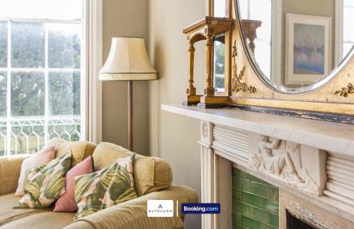 The Ritz 2 Bedroom Serviced Apartment By AltoLuxoExperience Short Lets & Serviced Accommodation With Free Wifi - Foto 23