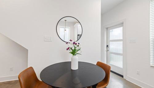 NEW Couyon House Luxury Amenities Fast WiFi 65 TV - Foto 4