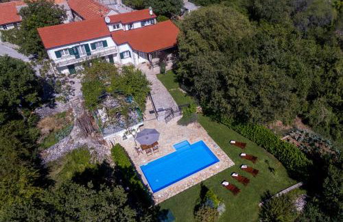 Vila Milančić - a house for memorable holiday in Imotski - Foto 5