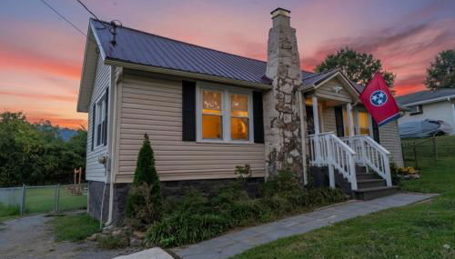 Fern Landing - Modern, Spacious, Firepit, Fully Fenced In Yard - Foto 2, Garden