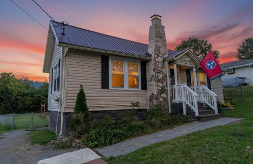Fern Landing - Modern, Spacious, Firepit, Fully Fenced In Yard - Foto 2