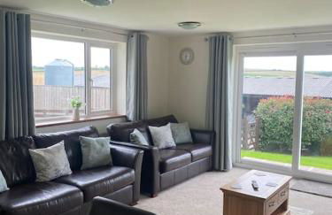 Bungalow in Pillaton - Photo 10