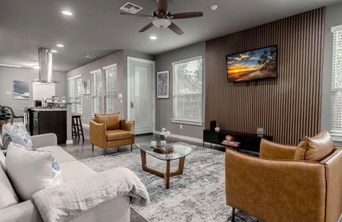 Hot Tub Deck BBQ Grill Patio Dog Friendly - Foto 2