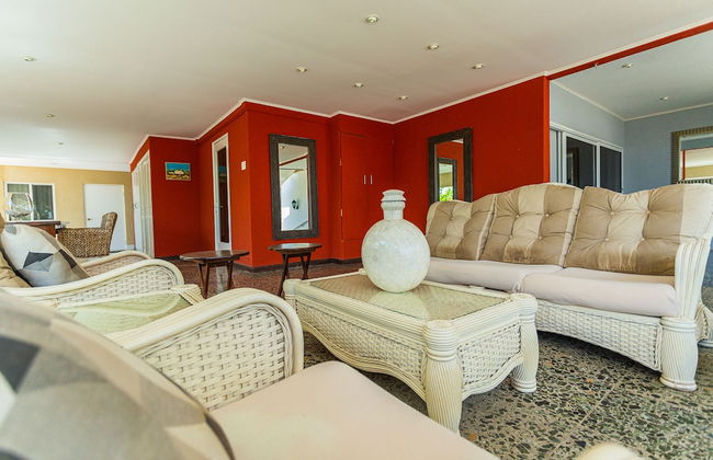 Large Villa With View! Private Pool Free Utilities! - Photo 43