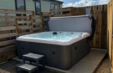 Maneight Luxury Lodge with hot tub - Foto 6