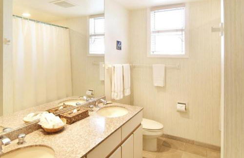 Whalers Cove Oceanfront Resort - Foto 61