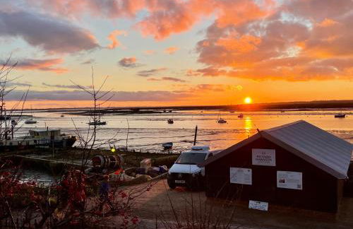 Cosy Coastal 2-Bedroom Cottage with Hot Tub and Log Burner - Foto 27