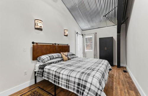 Brand New 4000 SF Vacation Home on 53 acres! - Foto 32