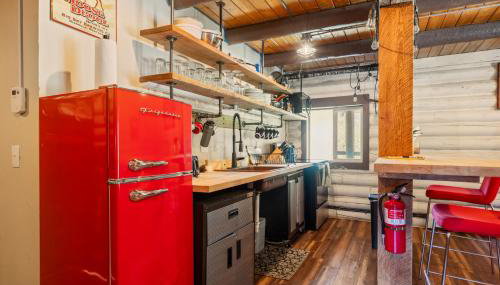 Dog Friendly Mountain Cabin with Hot Tub - Foto 5