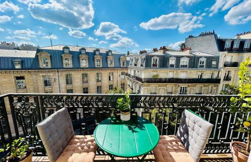 Paris rooftop retreat with sunny balcony - Foto 6