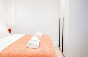 The Rye Retreat - 1BR Modern Design with Smart TV & Secure Underground Parking in Central High Wycombe HP13, Sleeps 3 - Foto 29