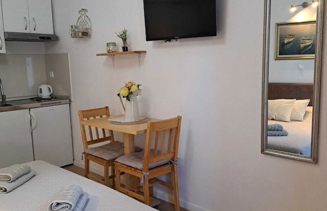 Studios IM - Photo 24