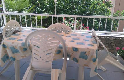 Apartment Quiet Getaway - Photo 22