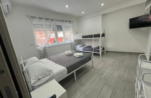 Dimora di Antonietta Room - near Train Station & Wi-Fi - Foto 6