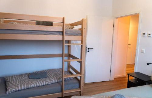 New central 2-3 room apartments with parking near train station & casino - Foto 35