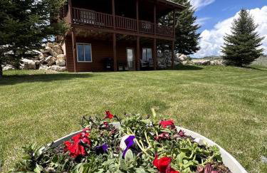 Charming Cabin with Spectacular Mountain Views near Madison River in Ennis, Montana - Foto 12