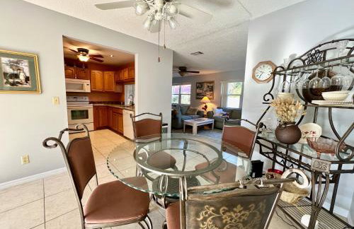 Boutique Stay - Near Beach, PSP4, Billiard or PingPong, Fire Pit, Private Yard - Foto 26