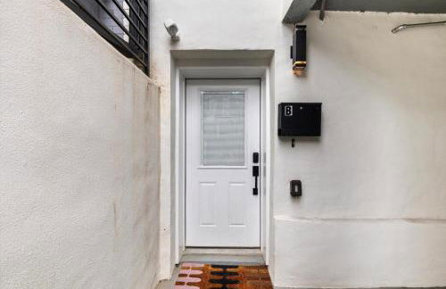 Central 2-BR City Sanctuary - Commuter-Friendly - Foto 20