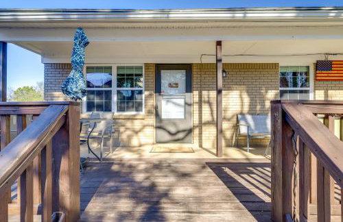 Devils Fork Resort Cabin with Designated Boat Slip! - Foto 22