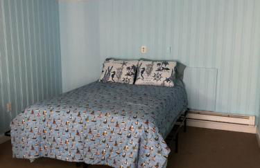 Beach Front on the Bay in our Rustic, Pet Friendly Cottage home - Photo 59