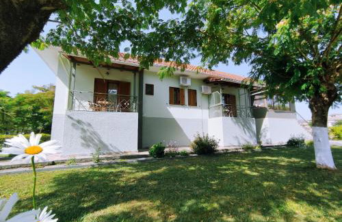 Zisis Garden Studios - Photo 42