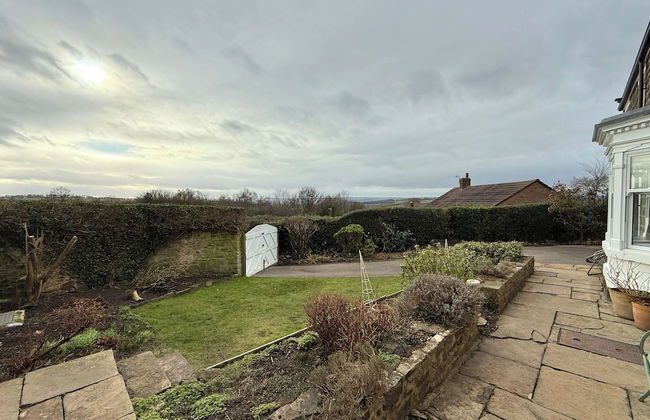 Spacious 4BR Retreat for 8 - Foto 16