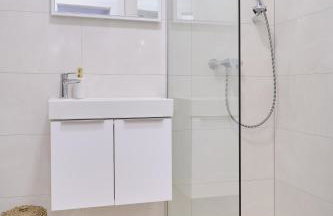 Apartment Queen - Photo 96