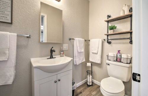 Farm-Style Ste Genevieve Retreat with Fire Pit! - Foto 14