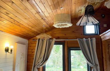 Otter 1 - Private Hot Tub - Bali Inspired Lodge - Bath - Longleat - Wiltshire - Photo 79