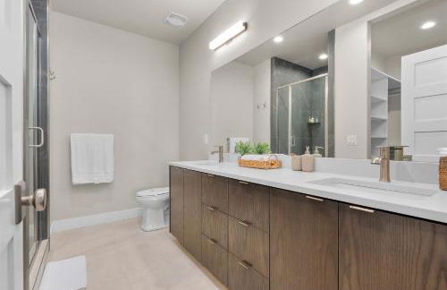 New East Deer Valley, 1 min, 994 New luxury 5br Twin House, Hot Tub, Lake view, Park City 10 min - Photo 36