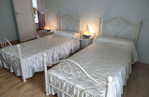 018 6 KERNERS maison pour six personnes à louer avec jardin partagé - Foto 8