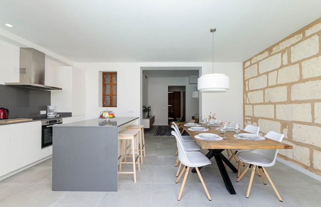 Villa With Private Terrace - Photo 32