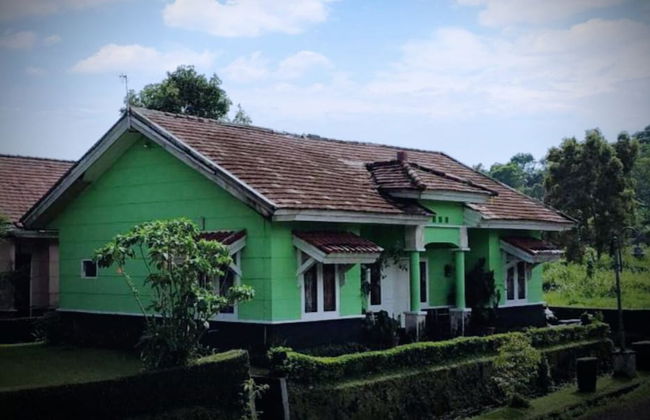 Tempat Nginap 3BR Ciater Highland Resort - Foto 14