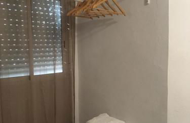 Apto con patio y barbacoa BBQ Los picadores - Foto 13