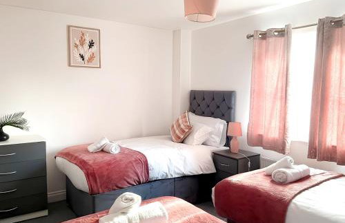 2ndHomeStays- Bilston- Contractors Friendly Townhouse - Foto 11