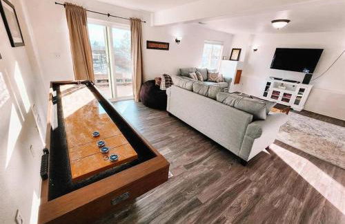 Pet Friendly/3 King Beds/Sleeps 14/Game room Near - Foto 17