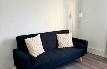 Modern Apartment - Free Parking - Close To Metro - Foto 13