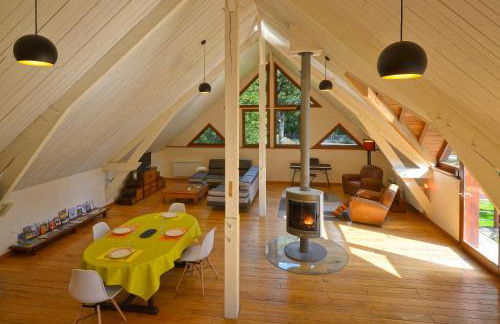 Le Loft Moderne et Chaleureux avec Vue Verdoyante - Foto 4